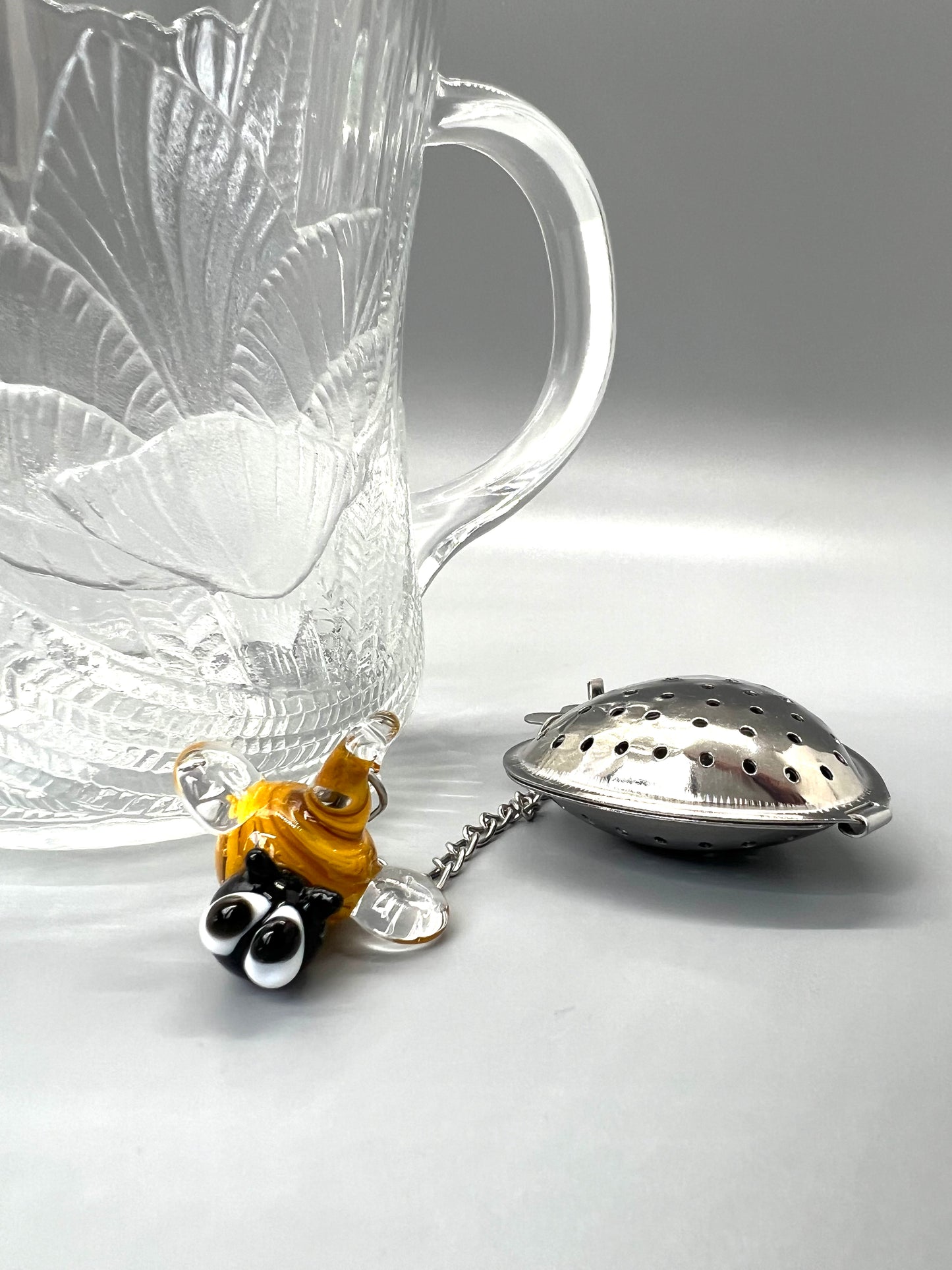 Bee Tea Steeper - Heart Shaped Strainer
