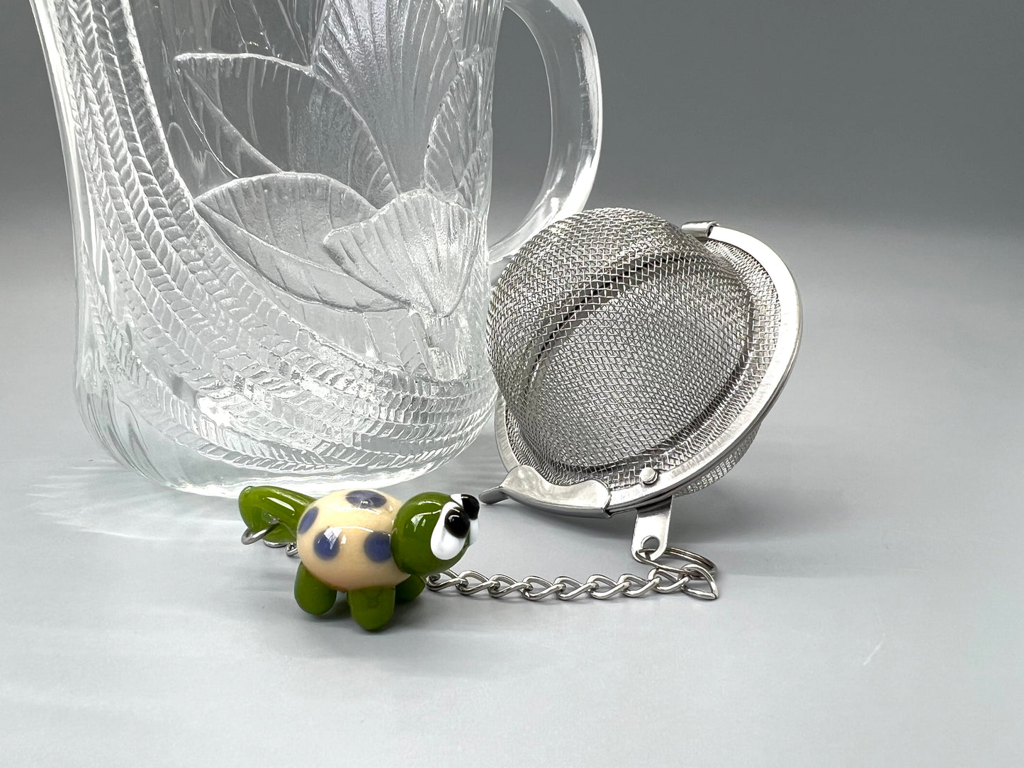 Turtle Tea Steeper - Timber Green with Peach Shell