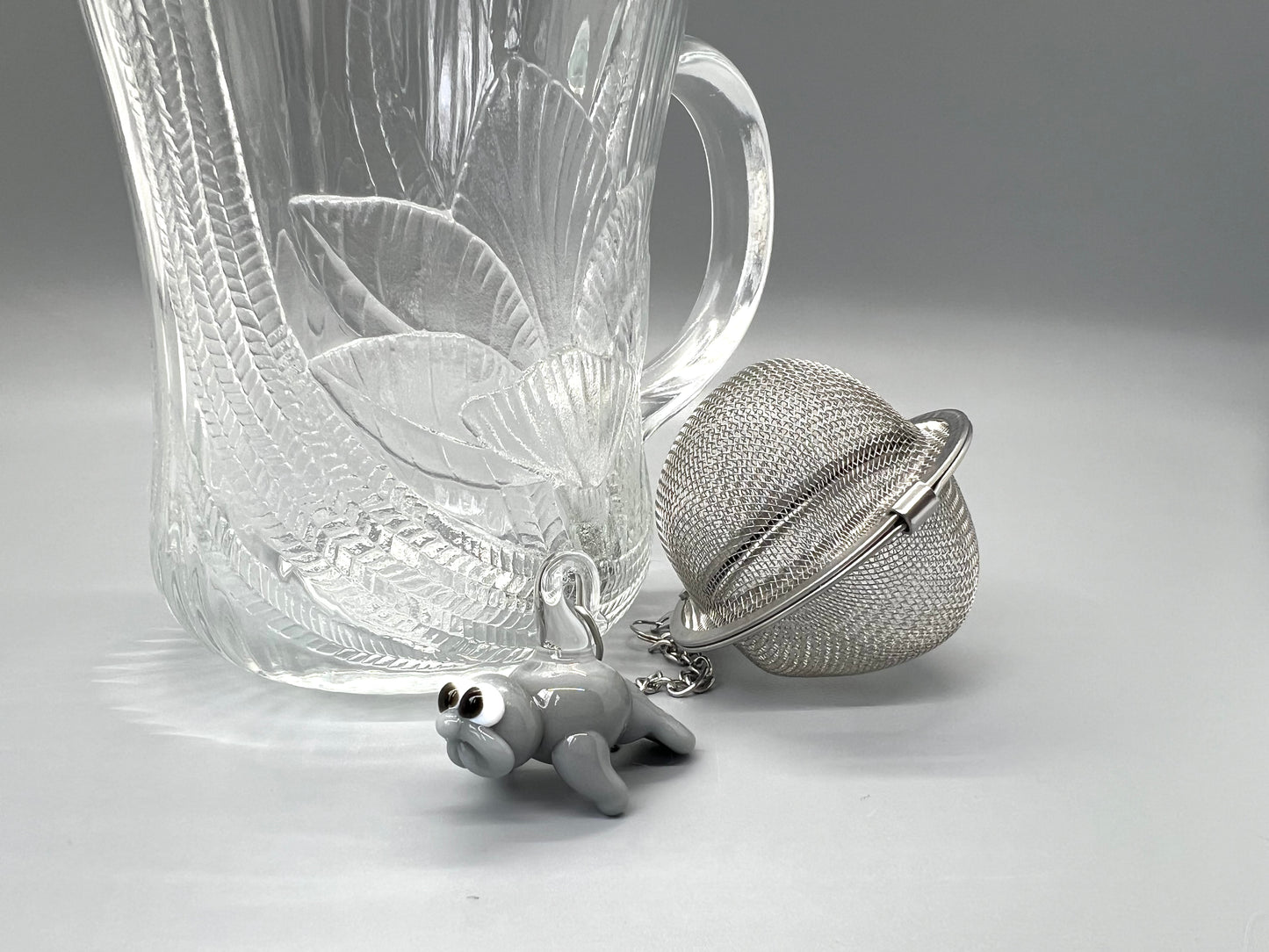 Manatee Tea Steeper - Gray