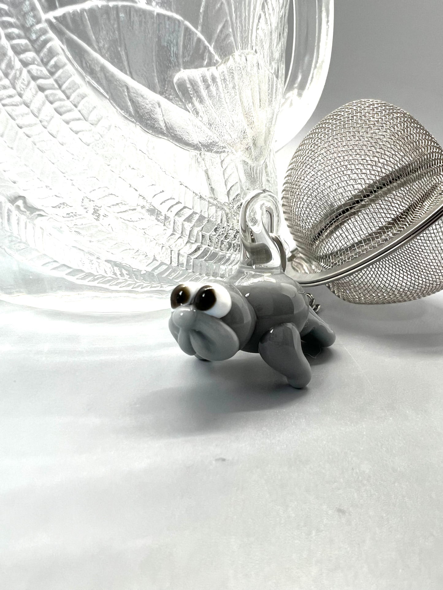 Manatee Tea Steeper - Gray