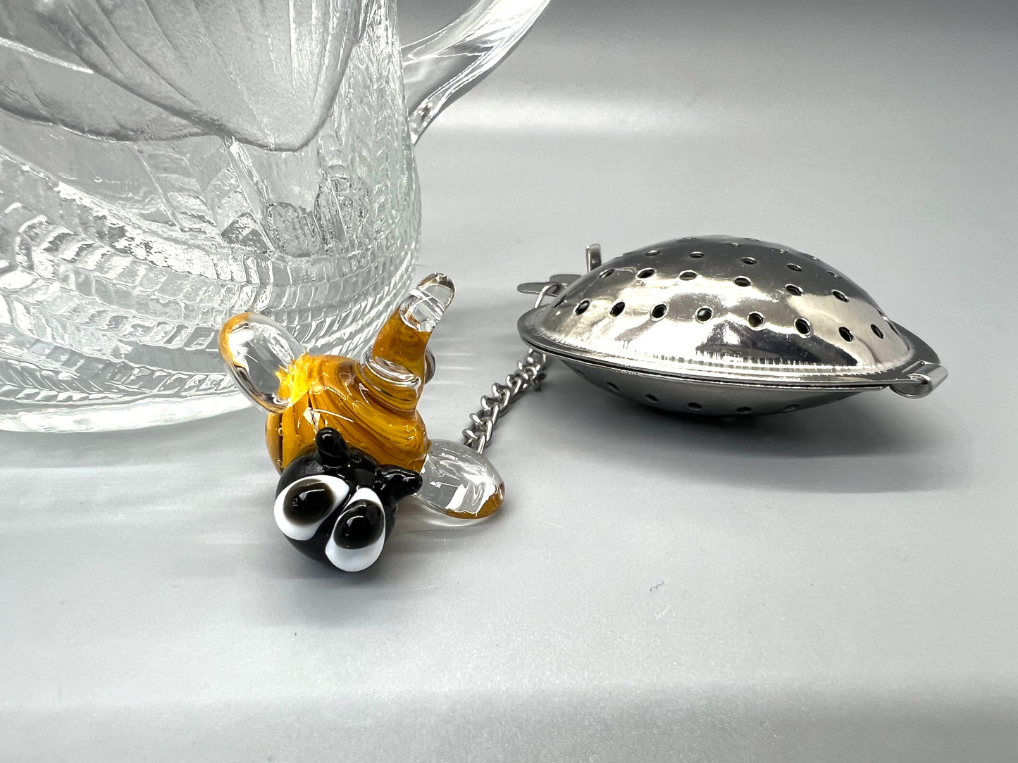Bee Tea Steeper - Heart Shaped Strainer