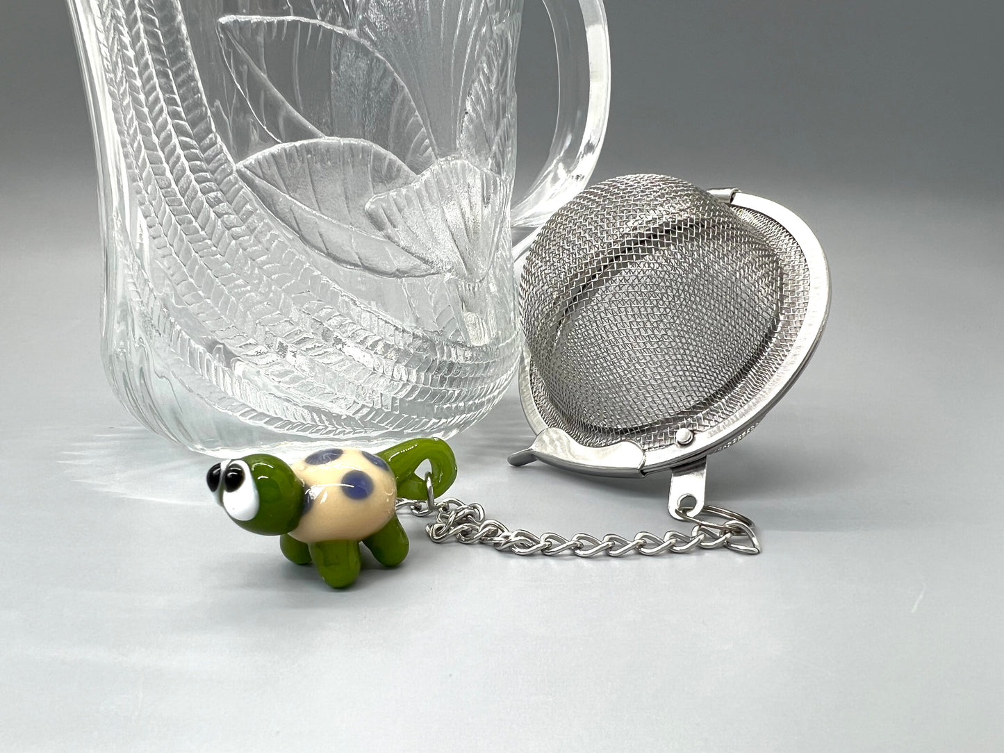 Turtle Tea Steeper - Timber Green with Peach Shell