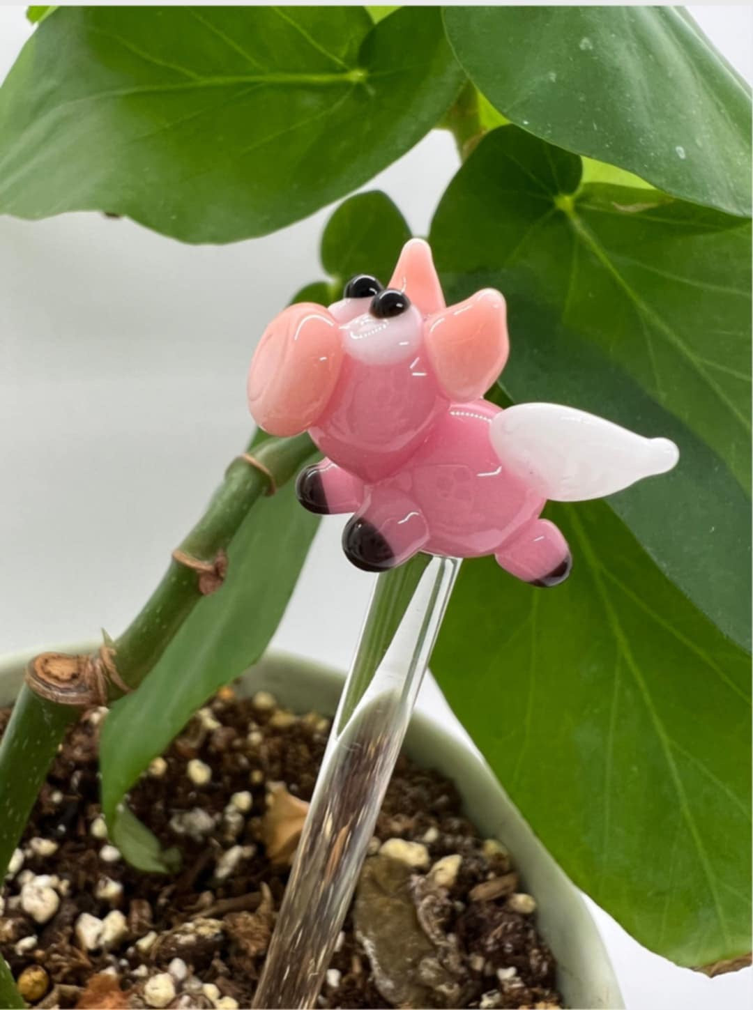 Flying Pink Pig Glass Plant Stake