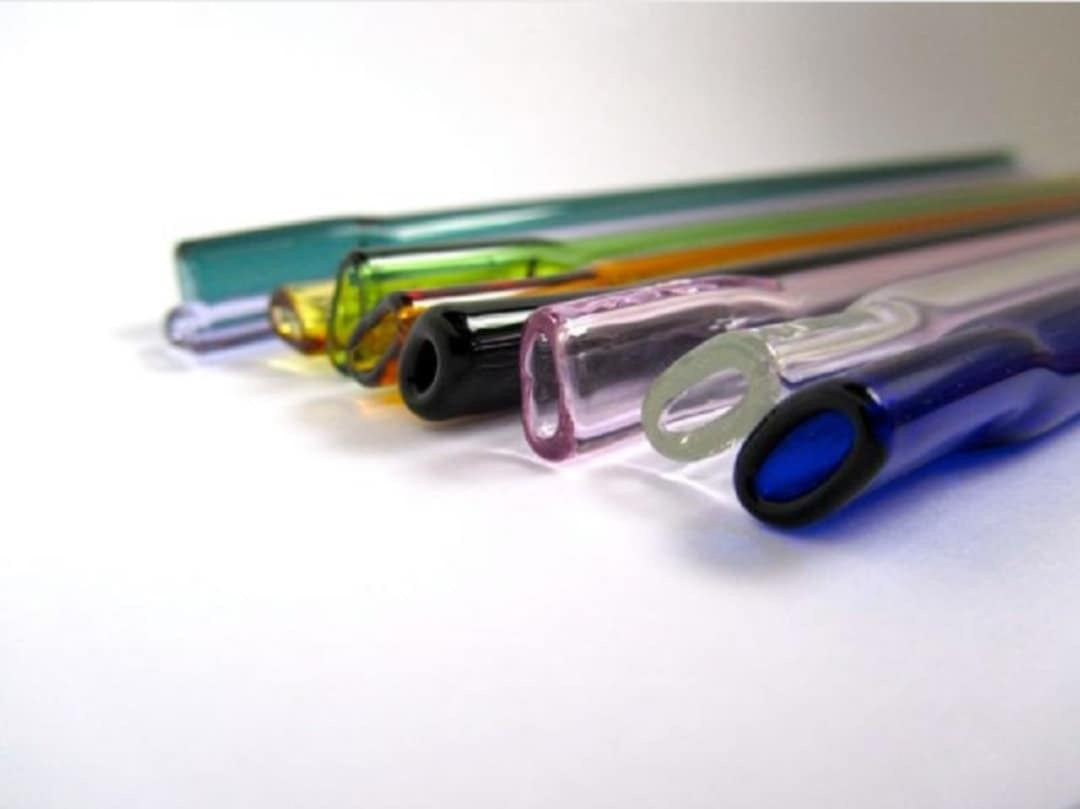 Pinched Straight Color Glass Straw