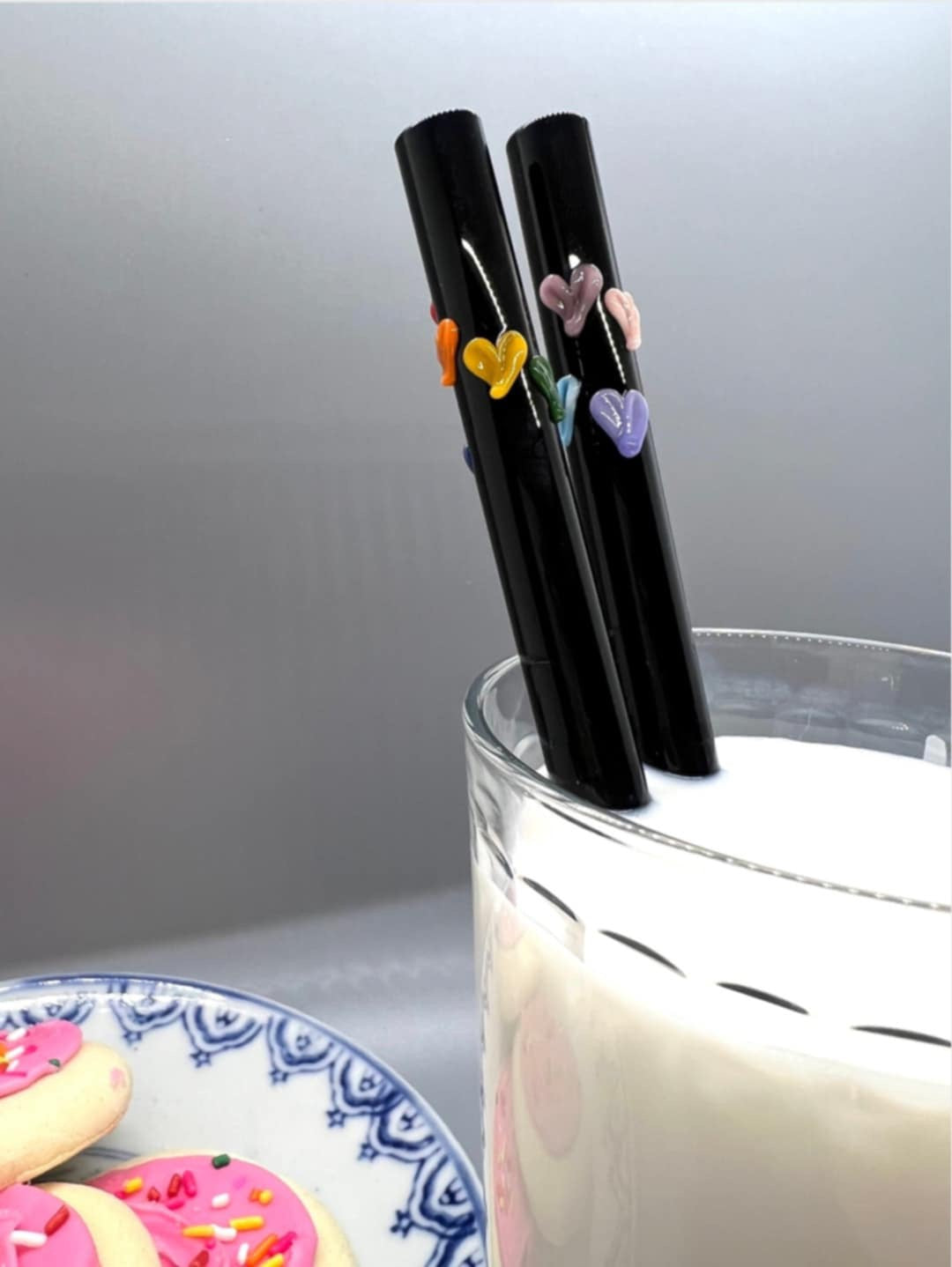 Rainbow Hearts on Black Smoothie Glass Straw