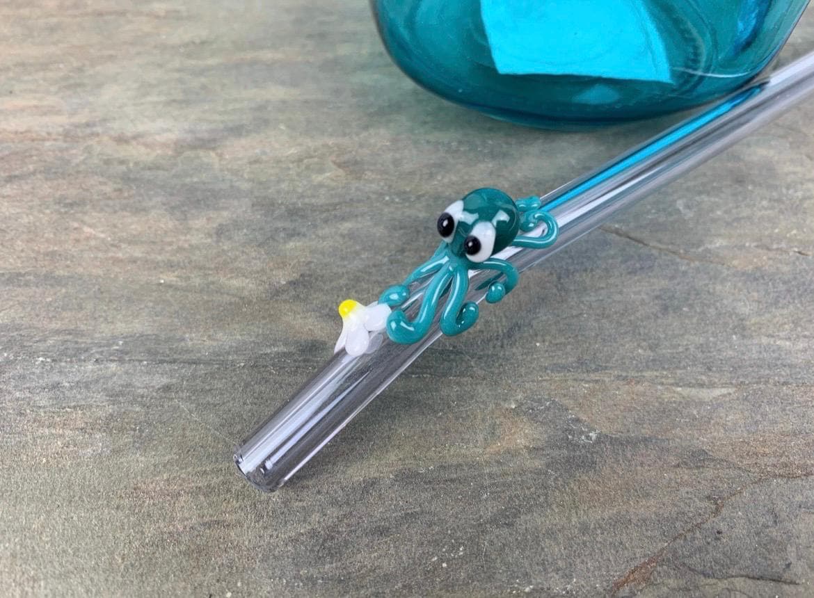 Aqua Octopus and Daisy on Bent Lavender Glass Straw